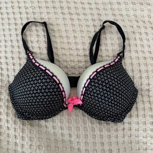 Victoria’s Secret push up bra